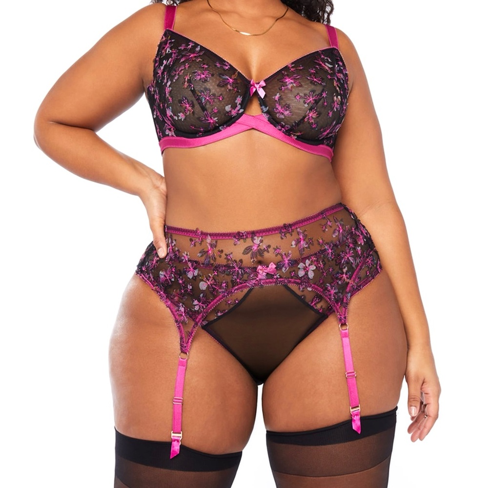 Savage Fenty Elegant Floral Lace Lingerie Set 1X Garter Belt 38DD Bra Sexy Fairy